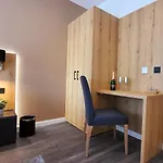 Bauhaus Wellness Ξενοδοχείο με διαμερίσματα Σίοφοκ