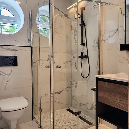 Bauhaus Wellness Otel Siofok