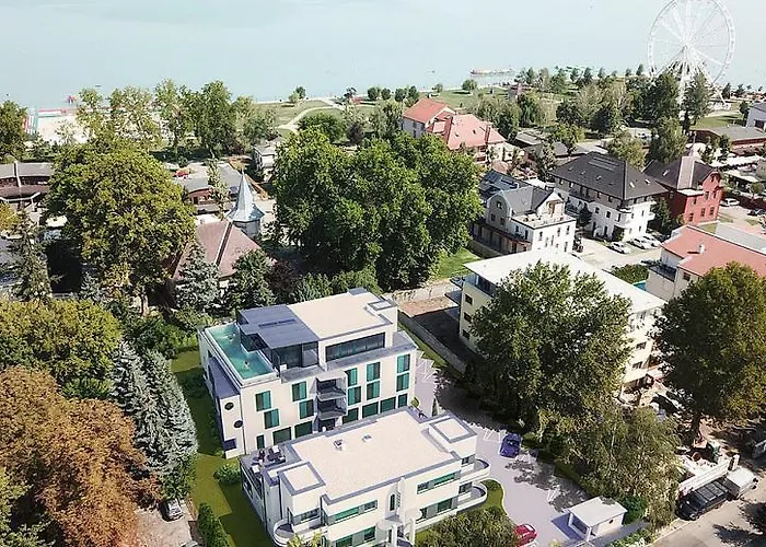 Bauhaus Wellness 4* Siófok