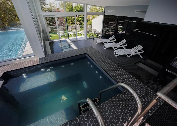 Bauhaus Wellness Siófok